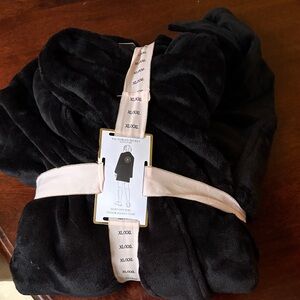 Victoria's Secret Midnight Black Cozy Robe